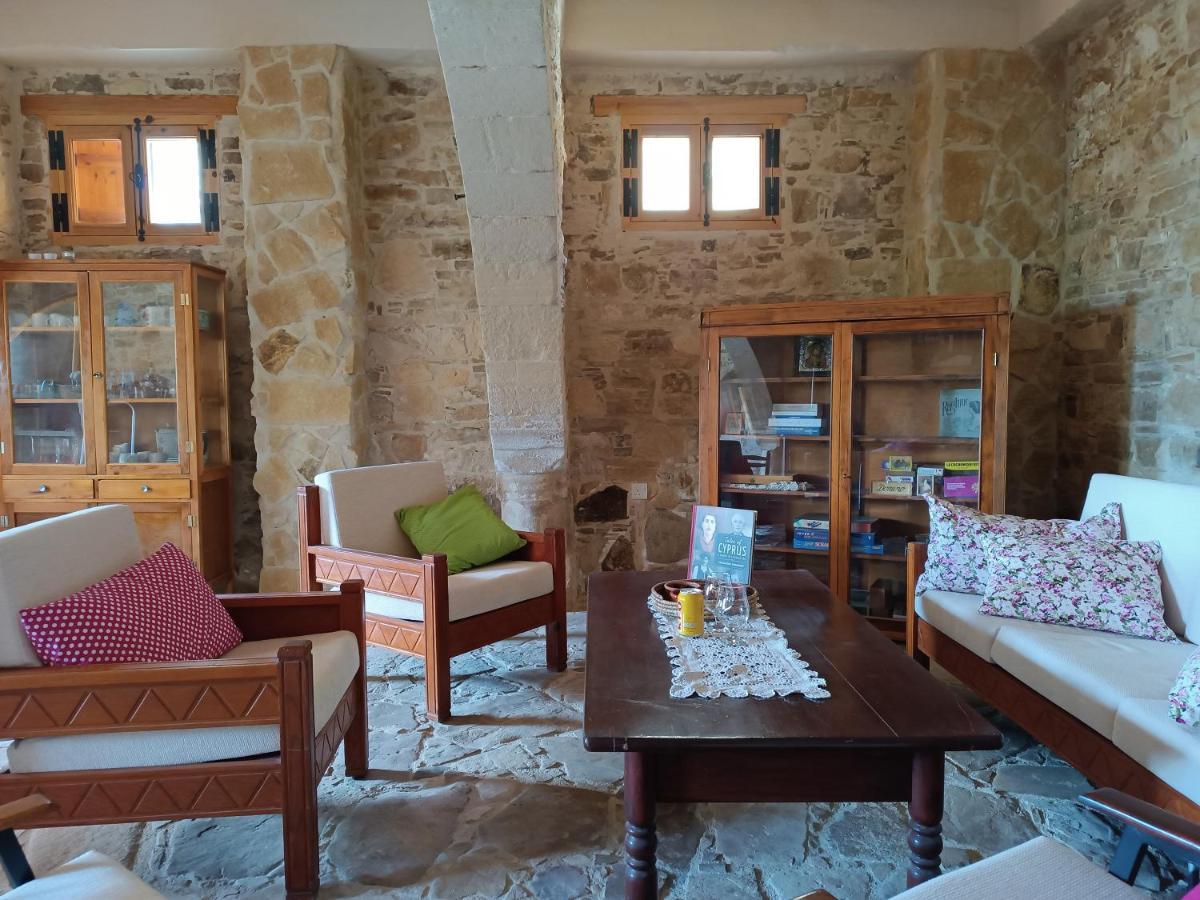 The House Of Pericles Villa Silikou Exterior photo